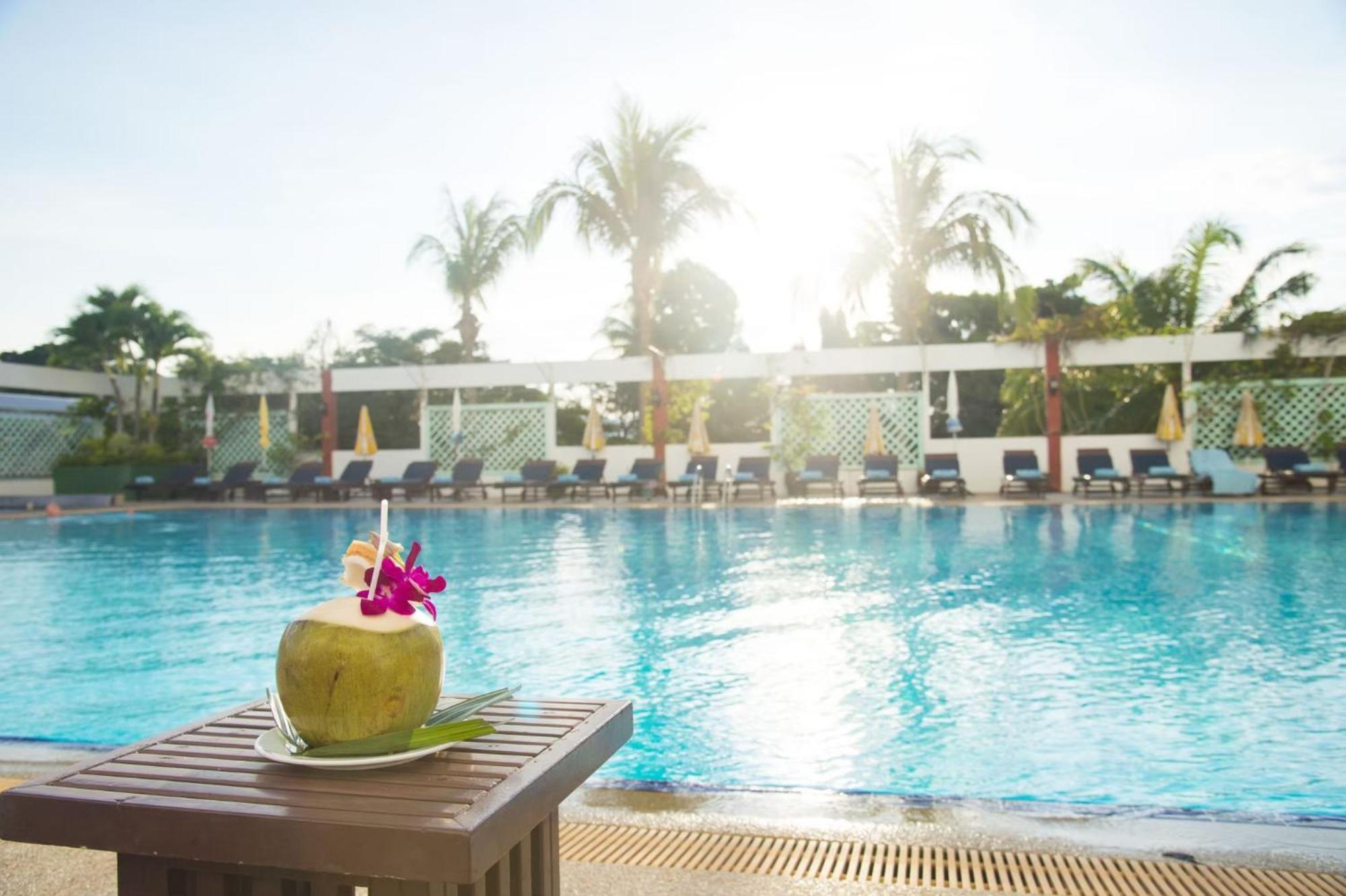 Hua Hin Grand Hotel And Plaza - Sha Extra Plus HHQ Exterior foto