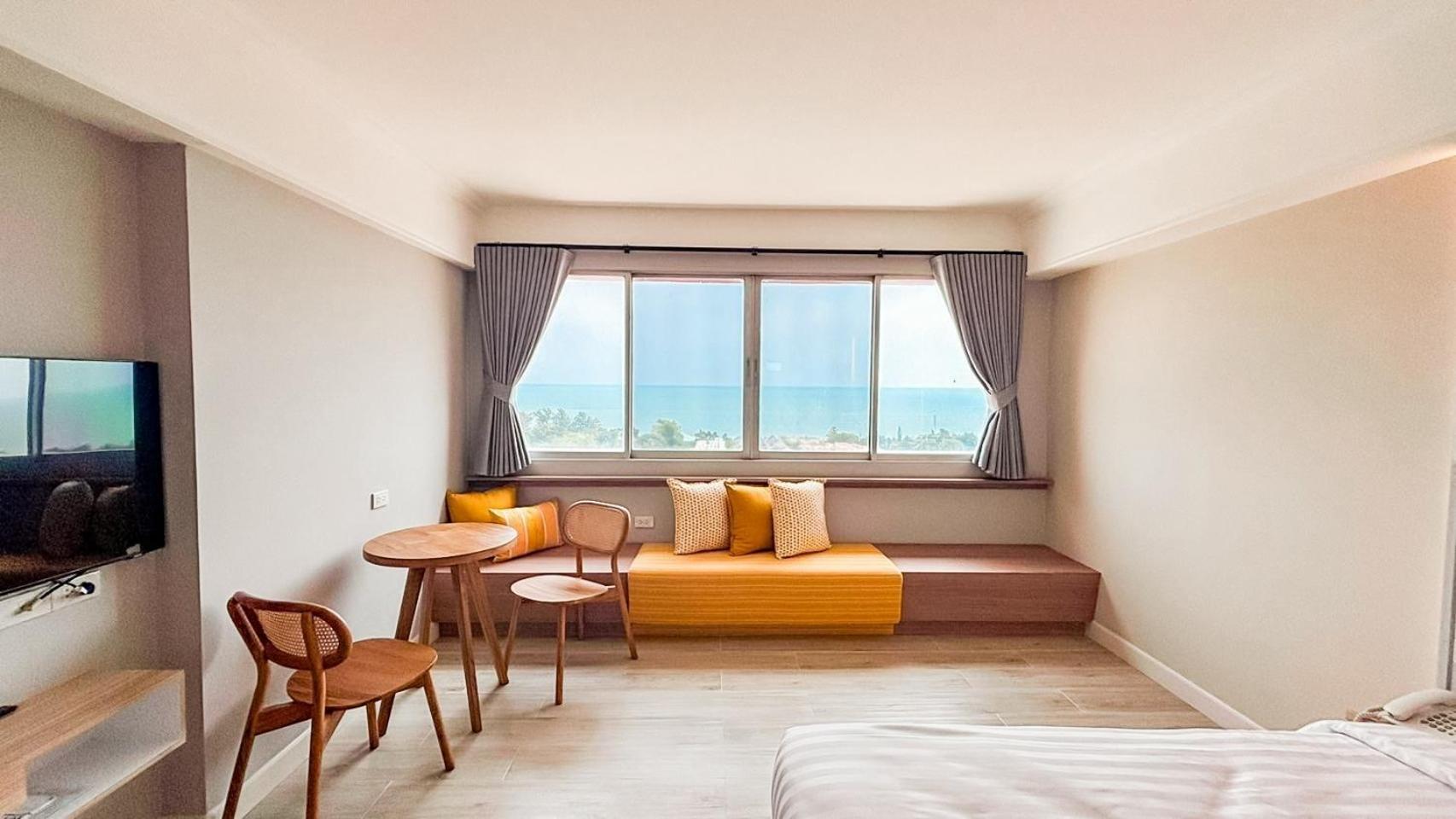 Hua Hin Grand Hotel And Plaza - Sha Extra Plus HHQ Exterior foto